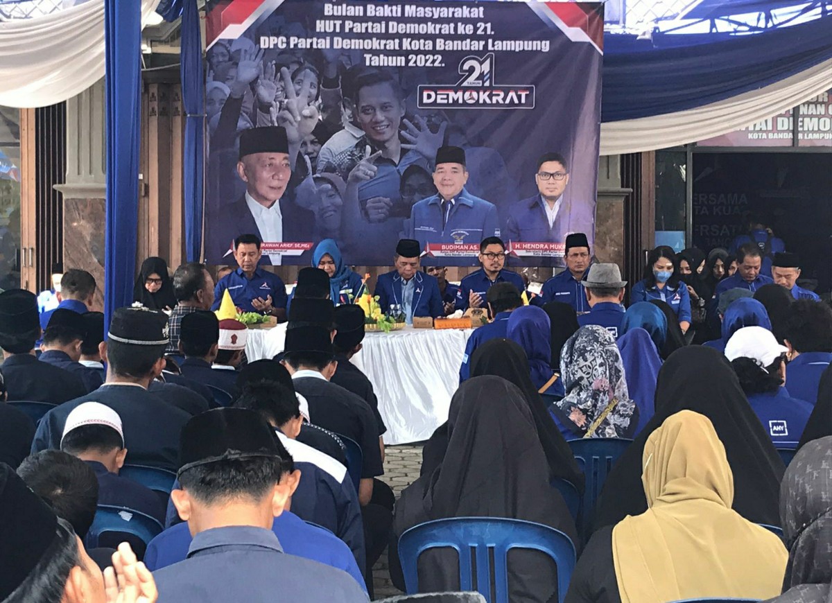 Bernuansa Agamis, Demokrat Kota Berbagi di HUT ke-21