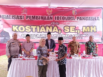 Kostiana Kunjungi Warga Kedaton