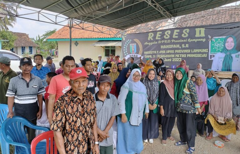 Warga Pardasuka Sampaikan Keluhkesah ke Anggota DPRD