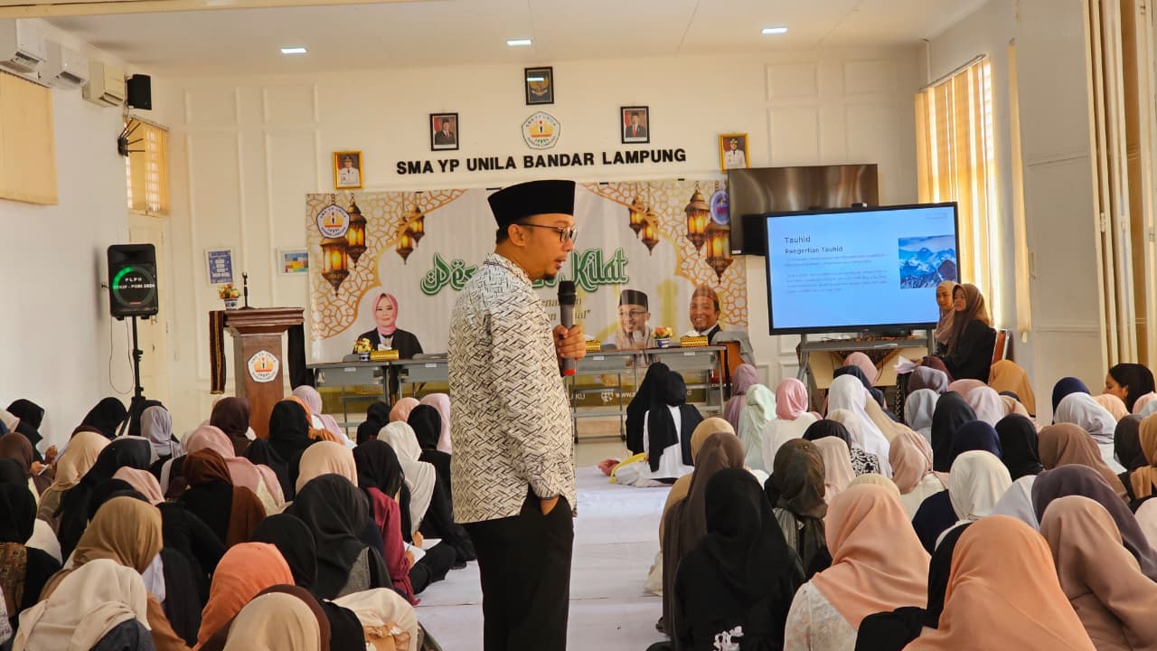Legislator PKS Beri Pendidikan pada Siswa SMA