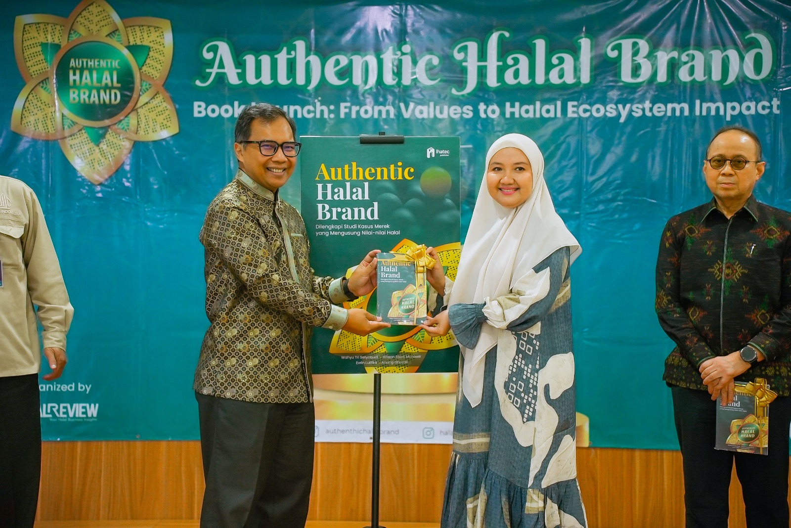 Konsep Halal Berubah Total, Wardah dan Kahf Jadi Rujukan Industri